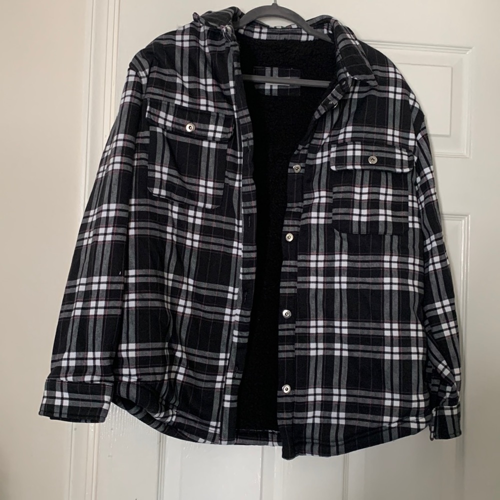 Fuzzy thick winter coat. Plaid. Worn once size medium